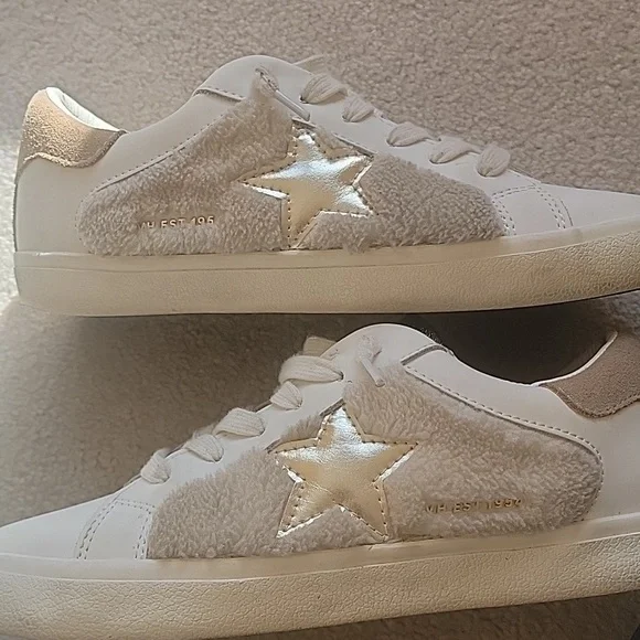 Vintage Havana sneakers. - Picture 5 of 6